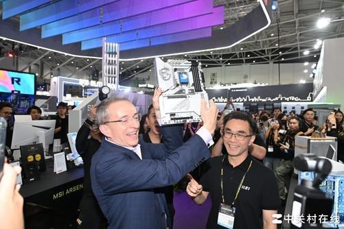 微星COMPUTEX 2024产品赏析 新一代主板亮相(图3) 微星COMPUTEX 2024产品赏析 新一代主板亮相(图3)