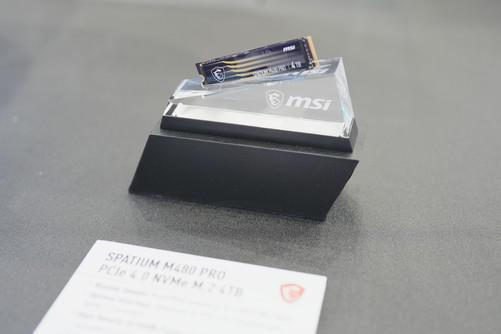 微星携众多新品亮相Computex2024 黄仁勋亲临展台签名留念!(图9) 微星携众多新品亮相Computex2024 黄仁勋亲临展台签名留念!(图9)