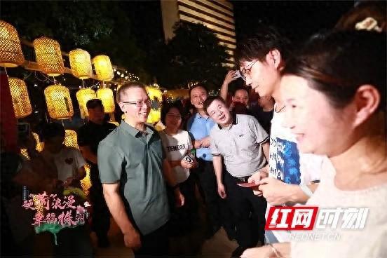 情定七夕 株洲111对新人办理结婚登记