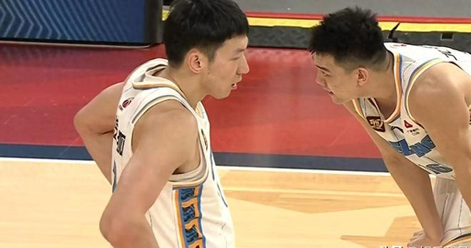 2米26中国小姚明打爆大魔王周琦！周琦遭遇滑铁卢赛末情绪崩溃